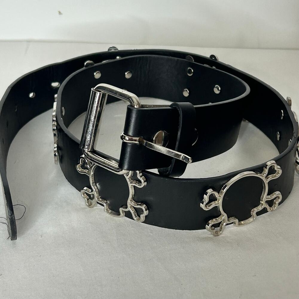 Black Silver Skull Crossbones Belt Large Faux Leather Goth Punk Emo Y2K Style